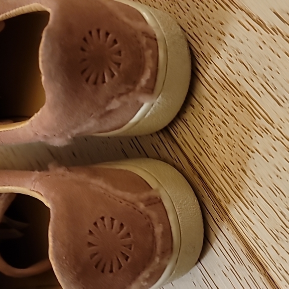🌸UGG ALIX Sherpa spill seam velcro sneakers mauve pink womens 7 - Picture 4 of 8